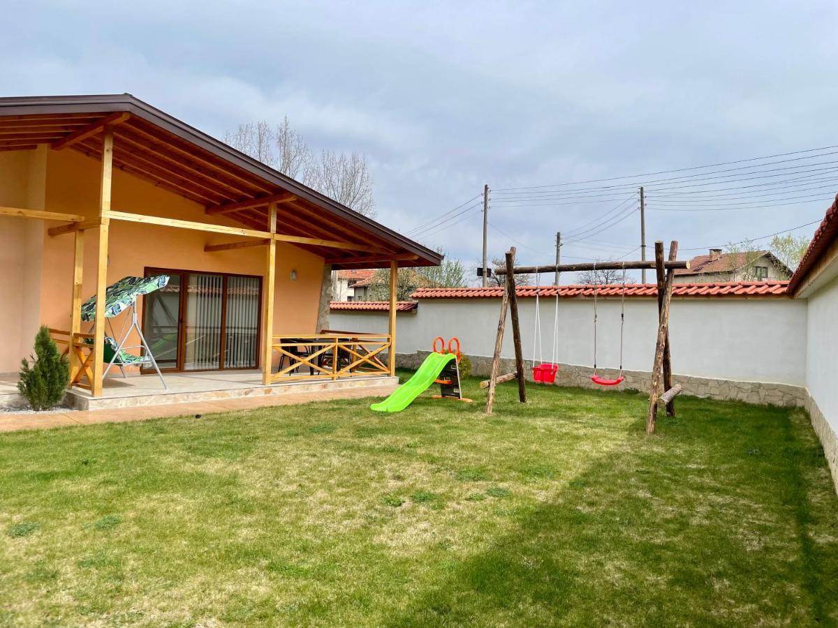 Къщи За Гости “Планински Рай” Mountain Paradise Resilovo Exterior photo